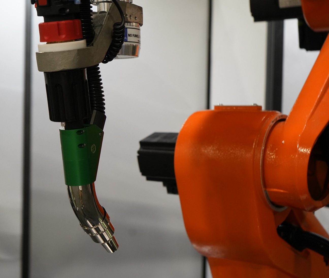 10XR-Fume-Extractor-Welding-Torch
